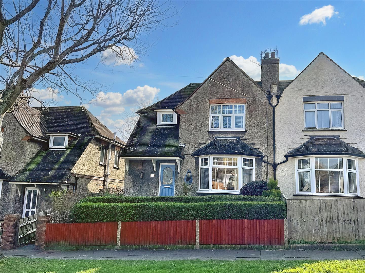 Property Details for Central Avenue, Eastbourne Town Property Estate